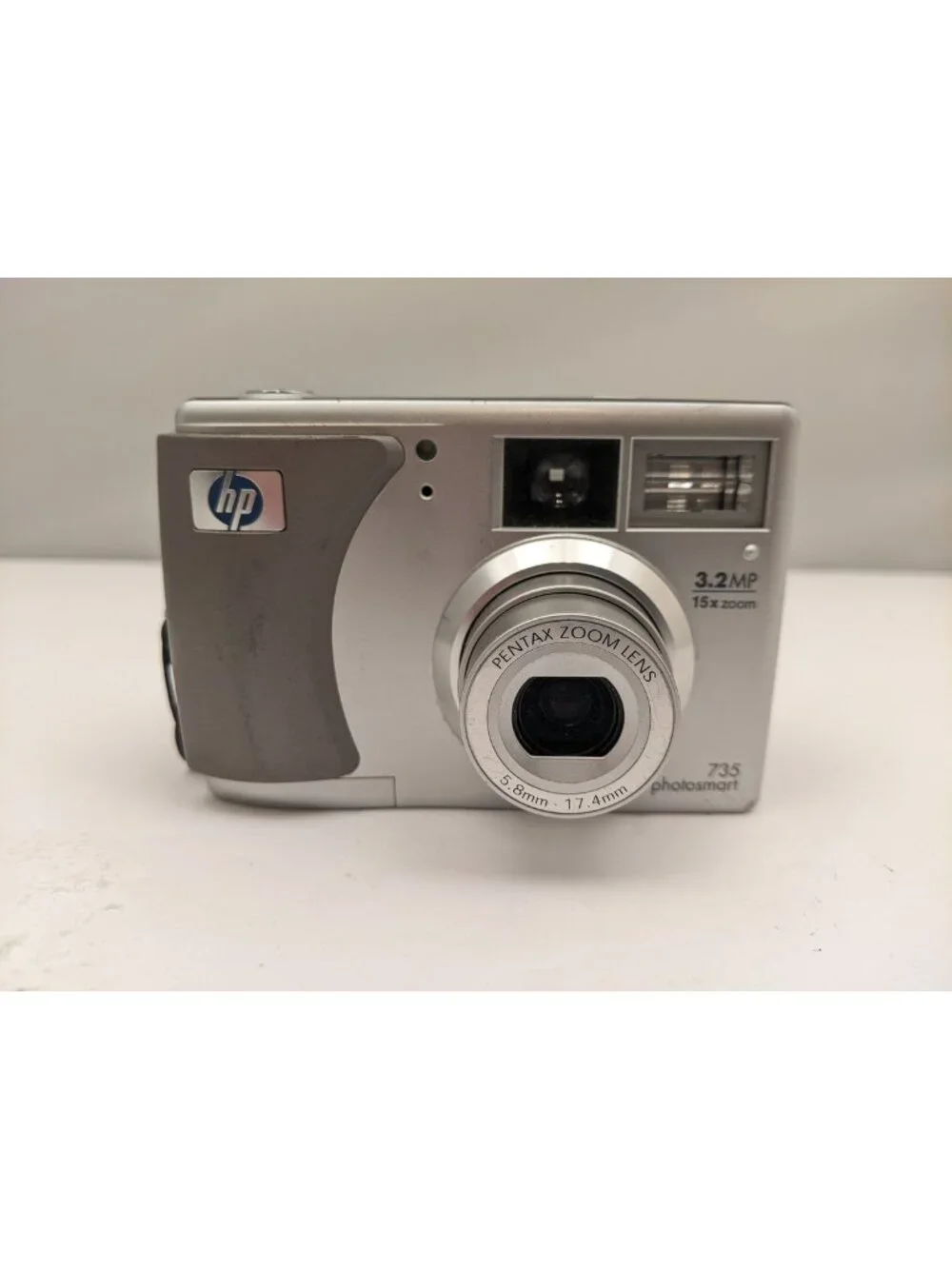 HP 735 PHOTOSMART Digital Camera w/ Wrist Strap | 3.2 MP | Silver | Q2210A USED